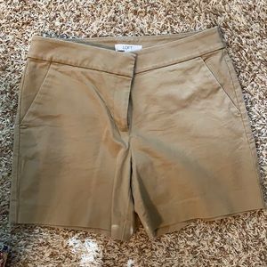 Khaki Loft Riviera shorts, excellent condition!